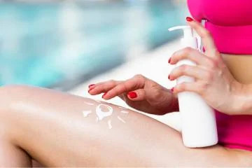 ¿Qué beneficios aporta el protector solar a la piel? 